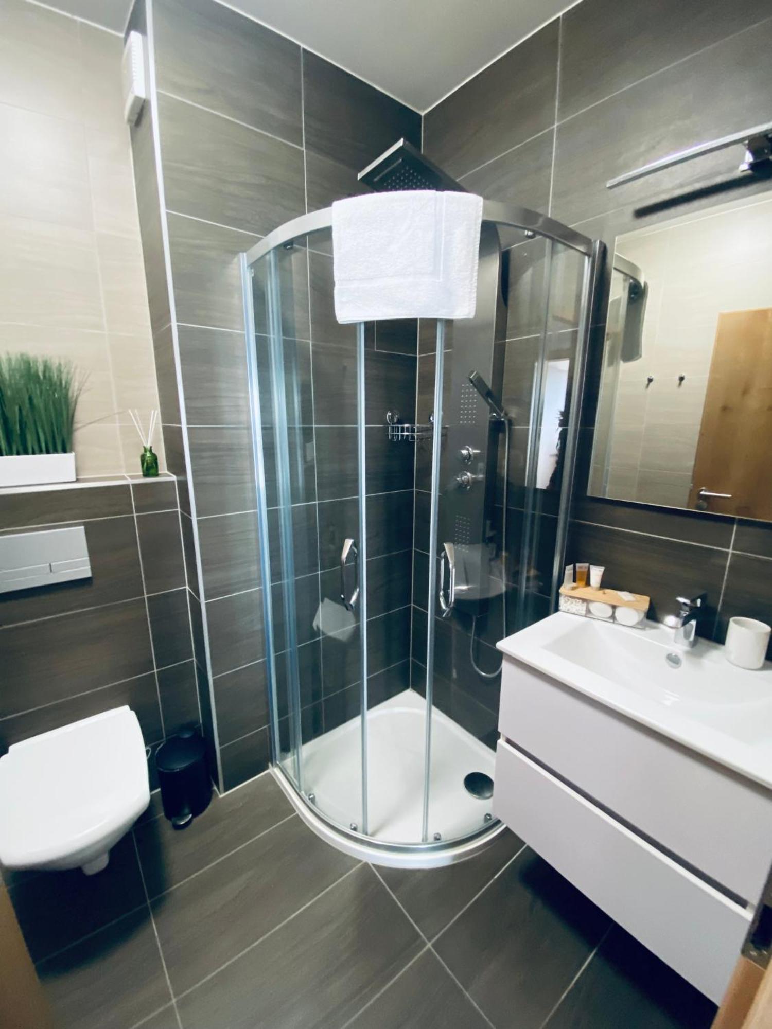 Apartman Na Brehu Lipna Černá v Pošumaví المظهر الخارجي الصورة